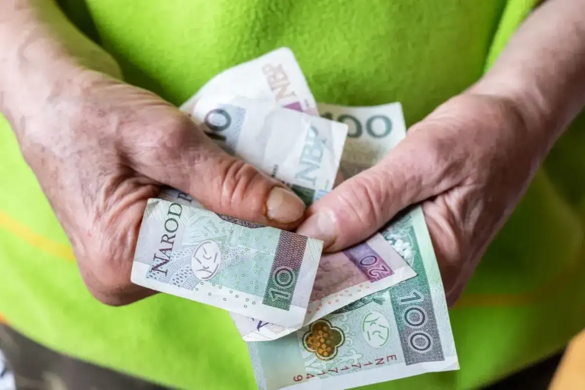 Renta socjalna 2026: ile wynosi netto i kto ją dostanie?